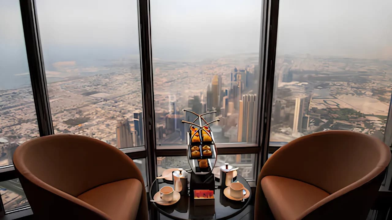 Burj Khalifa Level 154 - the Lounge