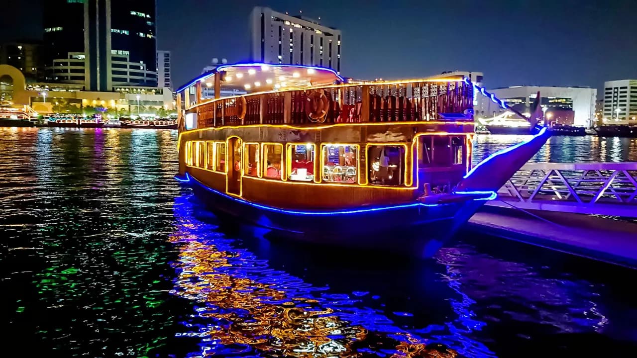 🛥️ Marina Dhow Cruise – Dubai