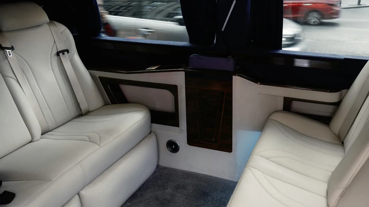 Limousine